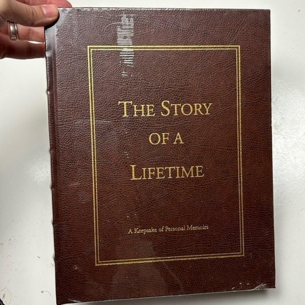 The Story of a‎ Lifetime: A Keepsake of Personal Memoirs - Hardcover